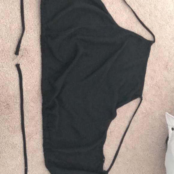 Brandy Melville Tie Up Backless Tank Top - Picture 3 of 4